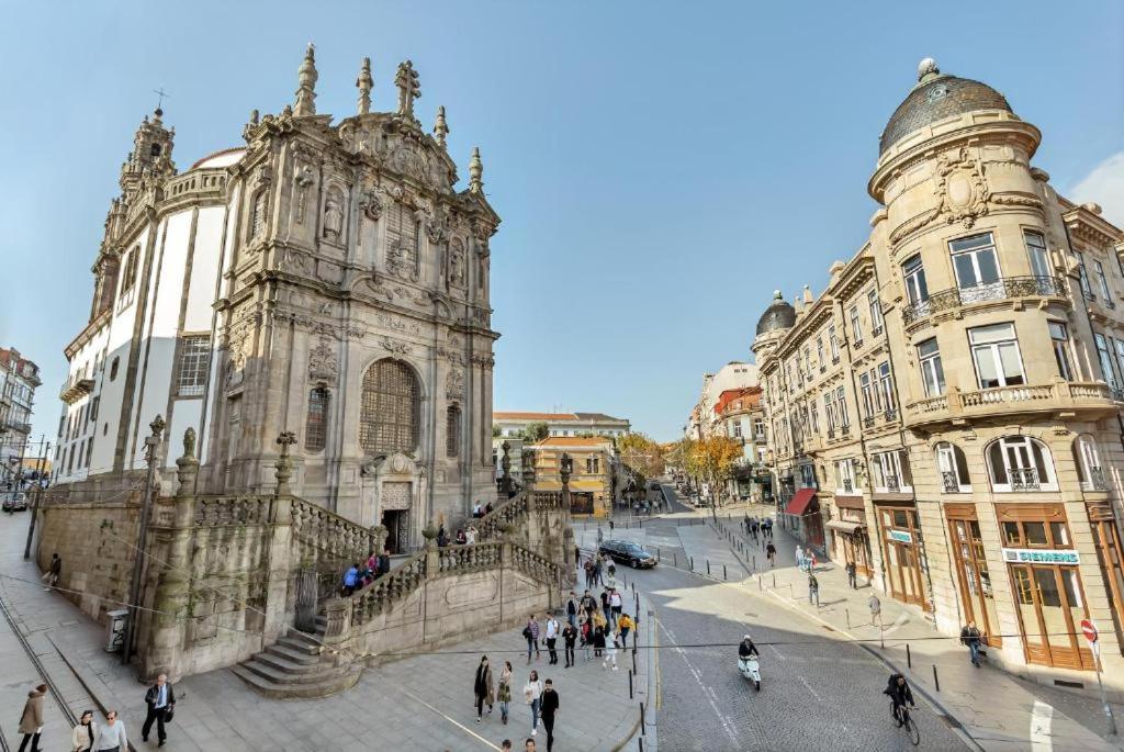 Host Wise - Lovely Shinny Flats With Balcony - Clerigos Porto Exterior photo