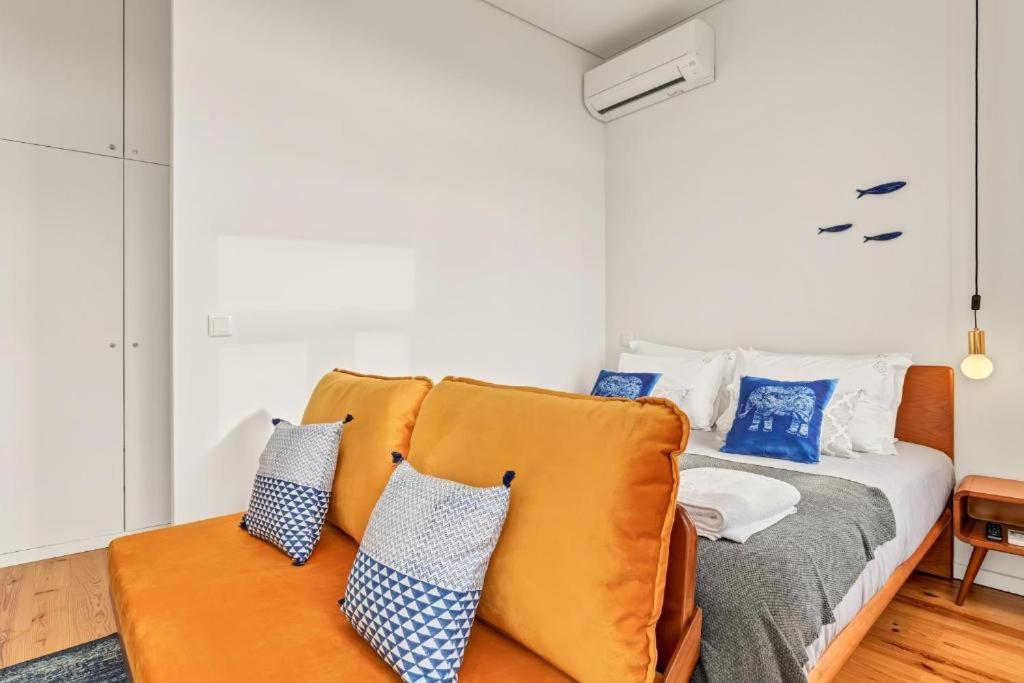 Host Wise - Lovely Shinny Flats With Balcony - Clerigos Porto Room photo